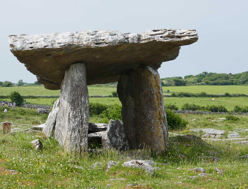 dolmen de Poulnabrone